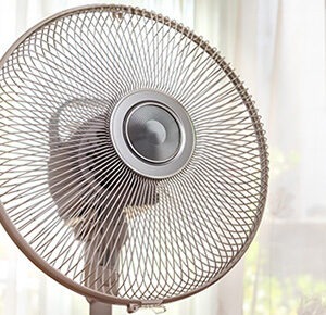 VENTILATEUR Dyson AM07 COOL BLANC ventilateur tour blanc/argent